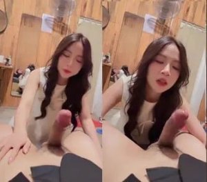 Cảnh thân mật em sugar baby xinh tươi da trắng