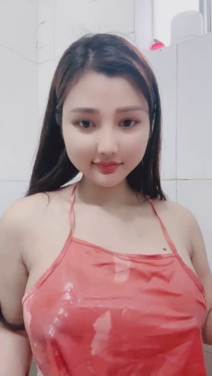 La live yy live bị lộ clip, vú bự thế này anh nào chả thèm