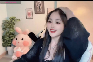 Chưa cần nhảy đã xinh rồi, vừa nhảy vừa rên nữa thì max phê