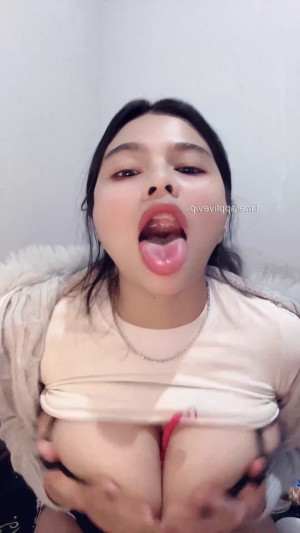 Nhìn cặp vú bò sữa lại bị nắng cực