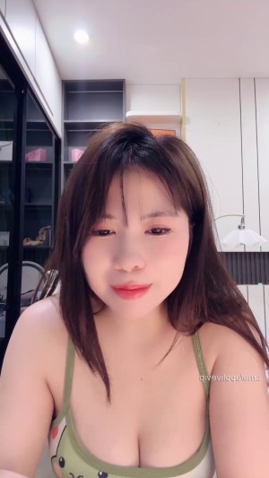 Hường Hêu trải lòng sự nghiệp livestream gọi vốn lúc mới vào nghề